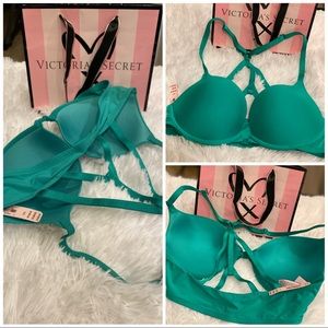 VICTORIA SECRET PUSH-UP BRA NEW